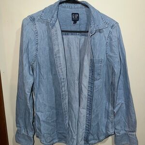 GAP Denim Shirt Jacket in Faded Blue